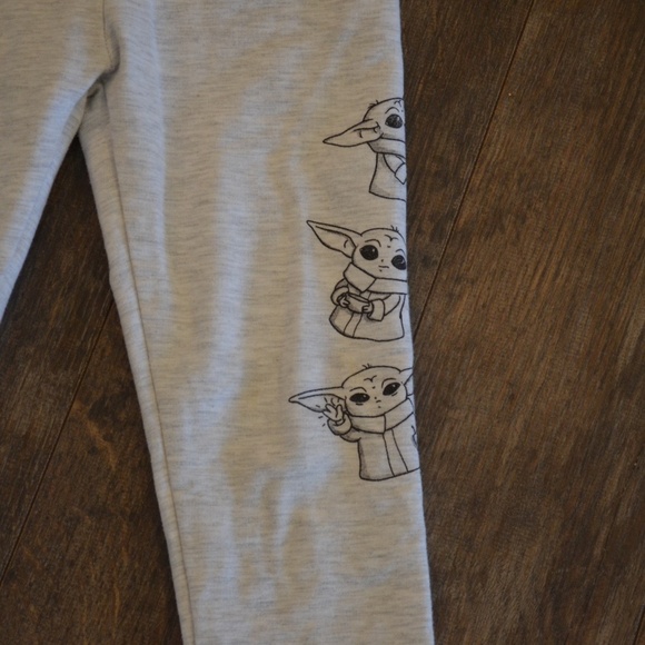 Star Wars - Baby Yoda Gray Leggings - Picture 3 of 7